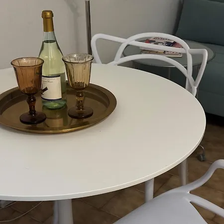 Appartement Pasteur-mm Red Line Milan